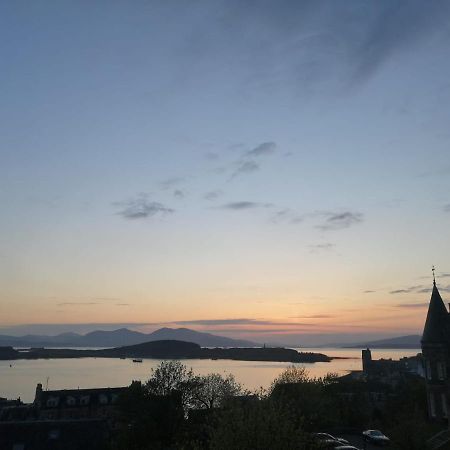 Central Oban Studio With Stunning View 外观 照片